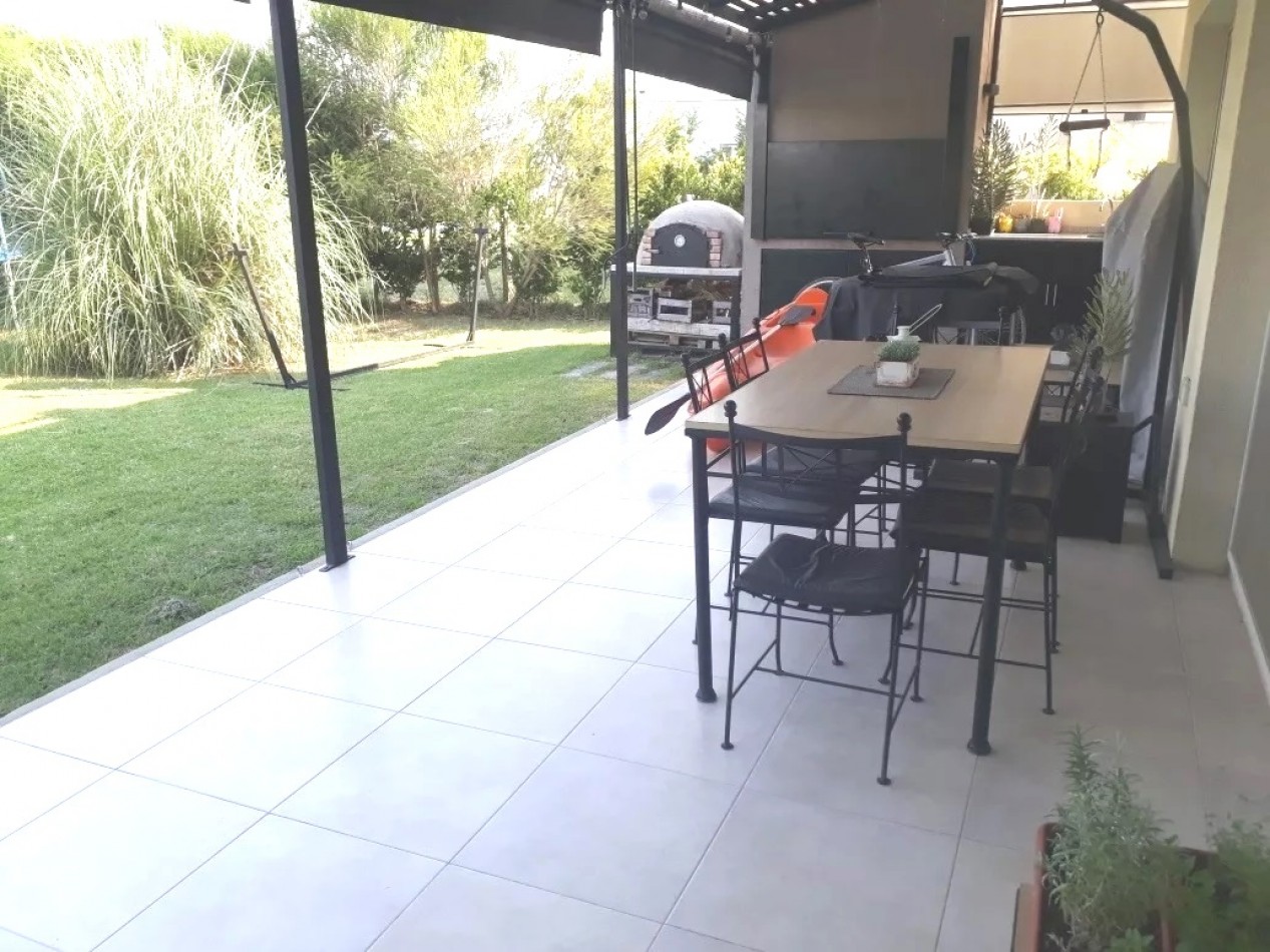 EXCELENTE PROPIEDAD, BARRIO SAN GABRIEL, VILLANUEVA