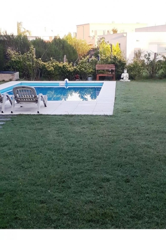 EXCELENTE PROPIEDAD, BARRIO SAN GABRIEL, VILLANUEVA