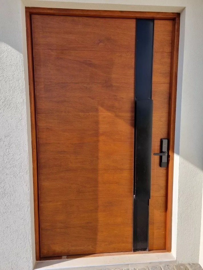 EXCELENTE CASA 256MTS, EN PUERTOS - ARAUCARIAS