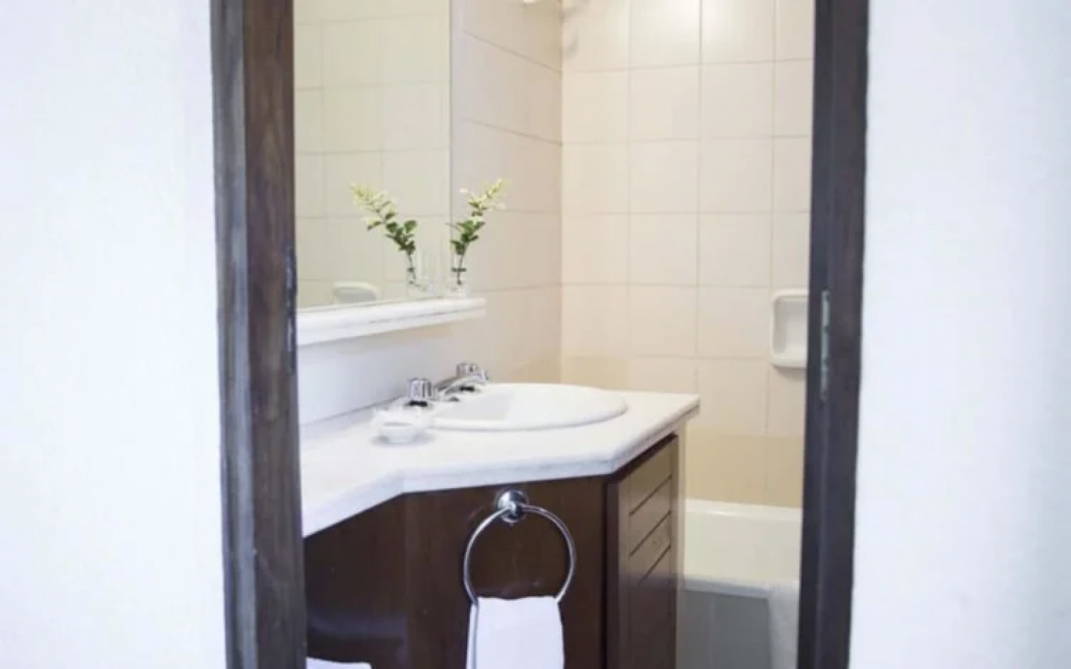 PUNTA DEL ESTE,  COMPLEJO RINCON DEL ESTE  del 24 al 31/01/26  6 PAX(ver detalle)