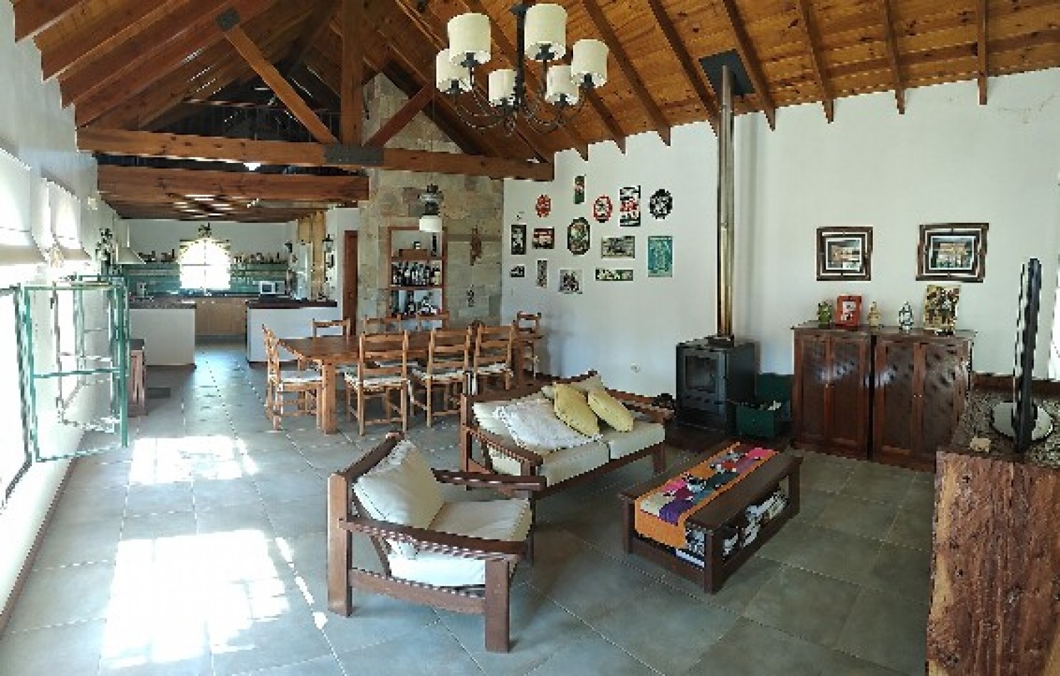 EXCELENTE QUINTA SOBRE 2217MTS EN BARRIO PARQUE IRIZAR - PILAR 