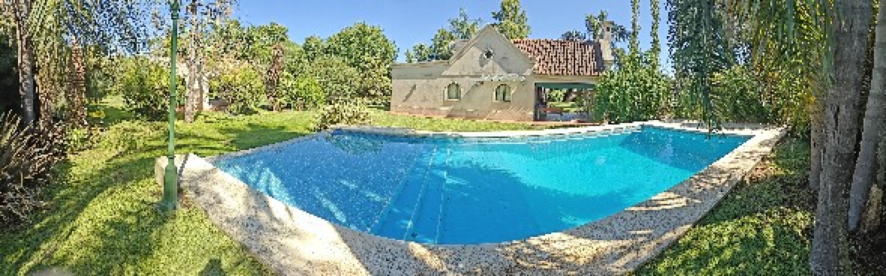 EXCELENTE QUINTA SOBRE 2217MTS EN BARRIO PARQUE IRIZAR - PILAR 