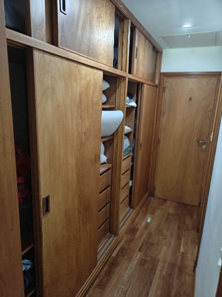 EXCELENTE QUINTA SOBRE 2217MTS EN BARRIO PARQUE IRIZAR - PILAR 