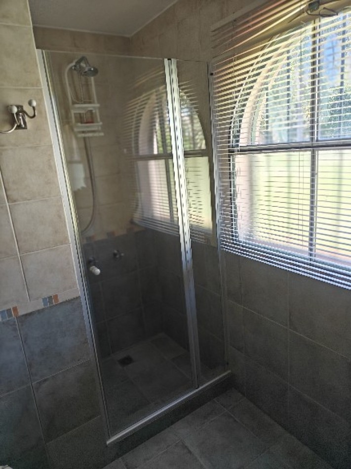 EXCELENTE QUINTA SOBRE 2217MTS EN BARRIO PARQUE IRIZAR - PILAR 