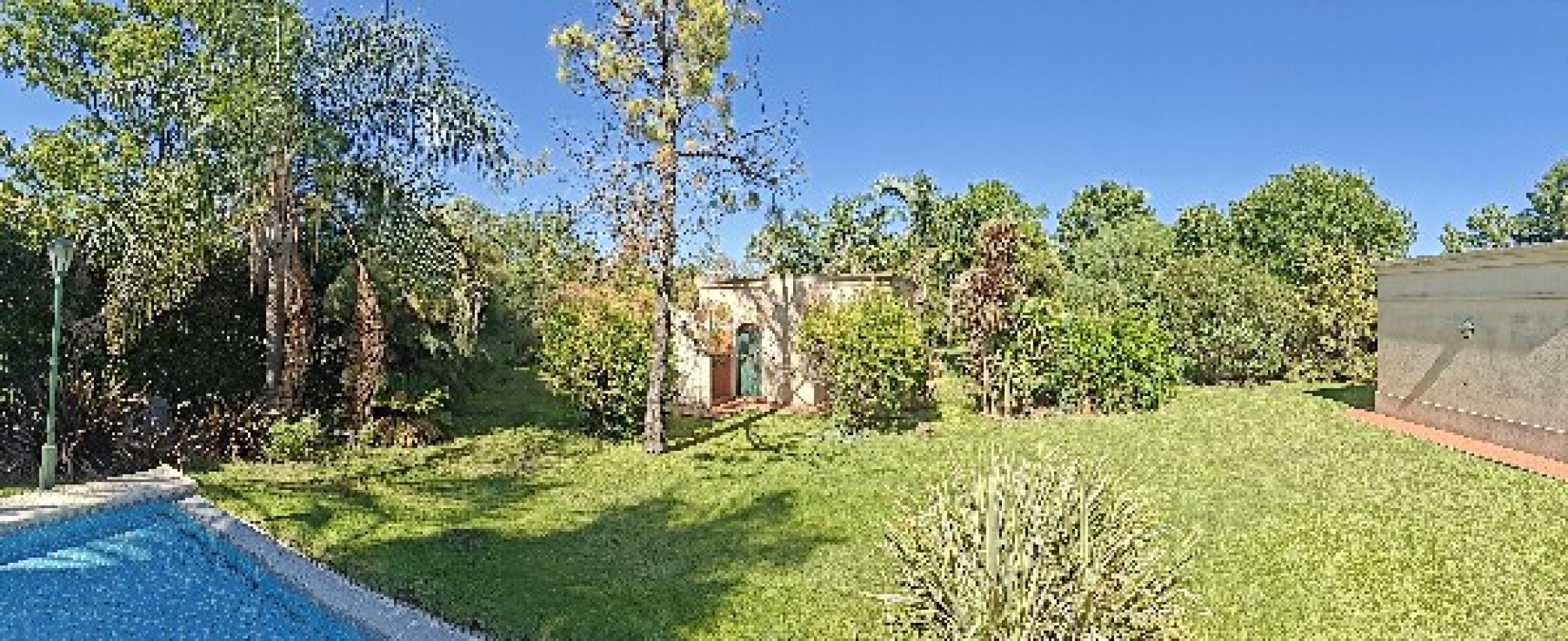 EXCELENTE QUINTA SOBRE 2217MTS EN BARRIO PARQUE IRIZAR - PILAR 