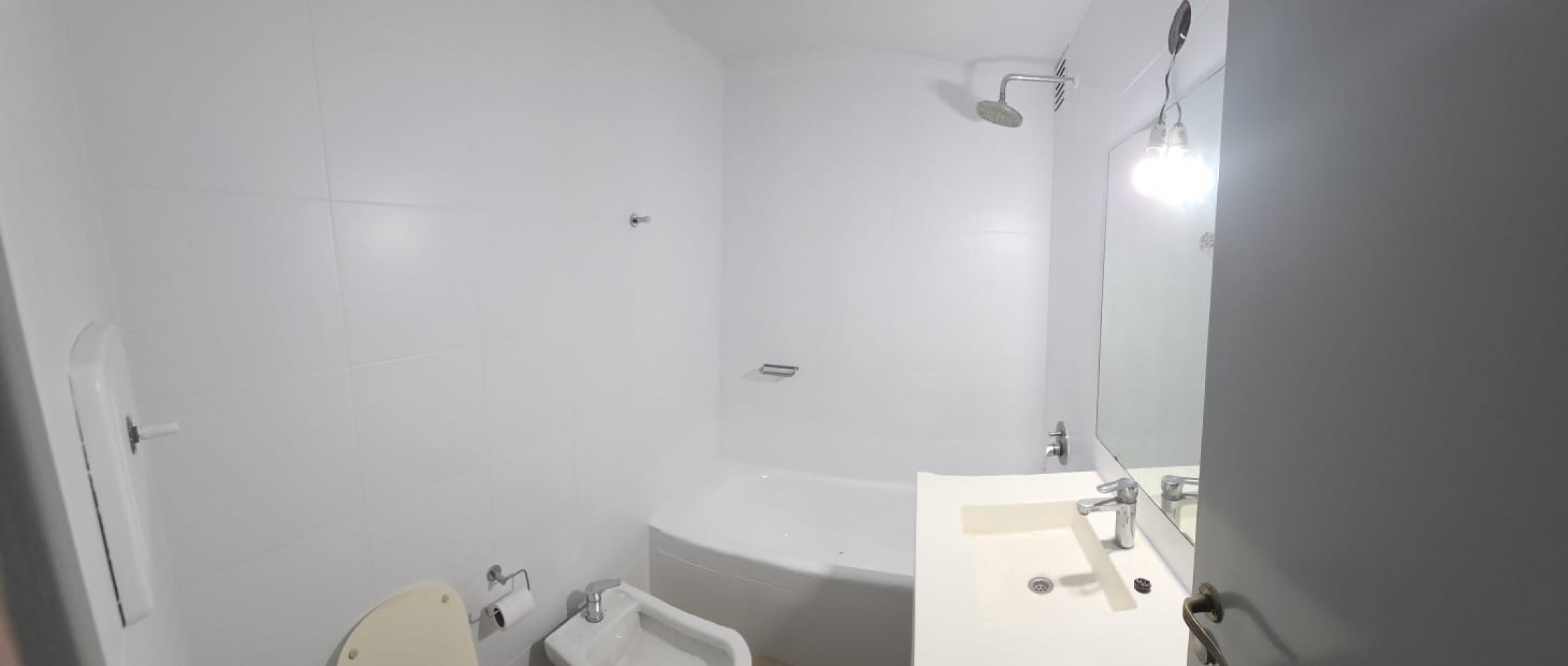 Departamento 2 ambientes Ubicacion excelente Vte Lopez, MUY LUMINOSO Y SOLEADO