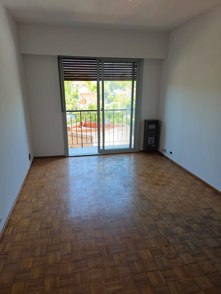 Departamento 2 ambientes Ubicacion excelente Vte Lopez, MUY LUMINOSO Y SOLEADO