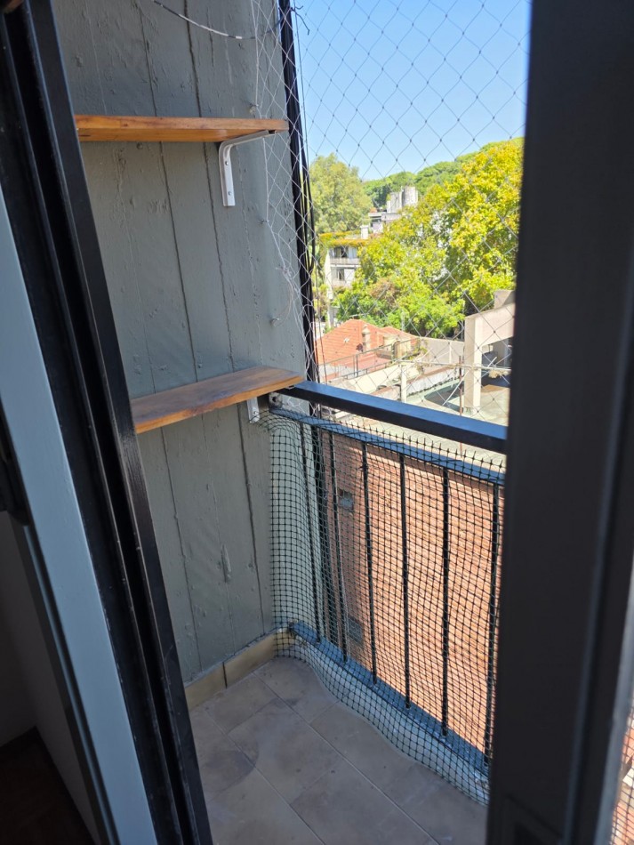 Departamento 2 ambientes Ubicacion excelente Vte Lopez, MUY LUMINOSO Y SOLEADO