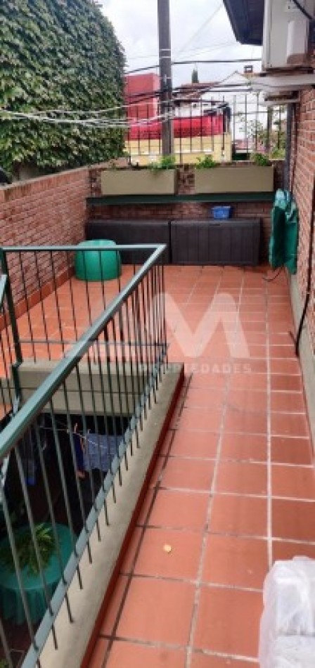 CASA Tipo Duplex, Beccar, San Isidro Excelente Estado 4 Amb, Garage