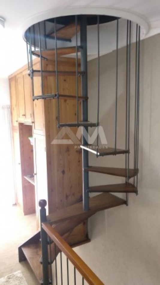 CASA Tipo Duplex, Beccar, San Isidro Excelente Estado 4 Amb, Garage